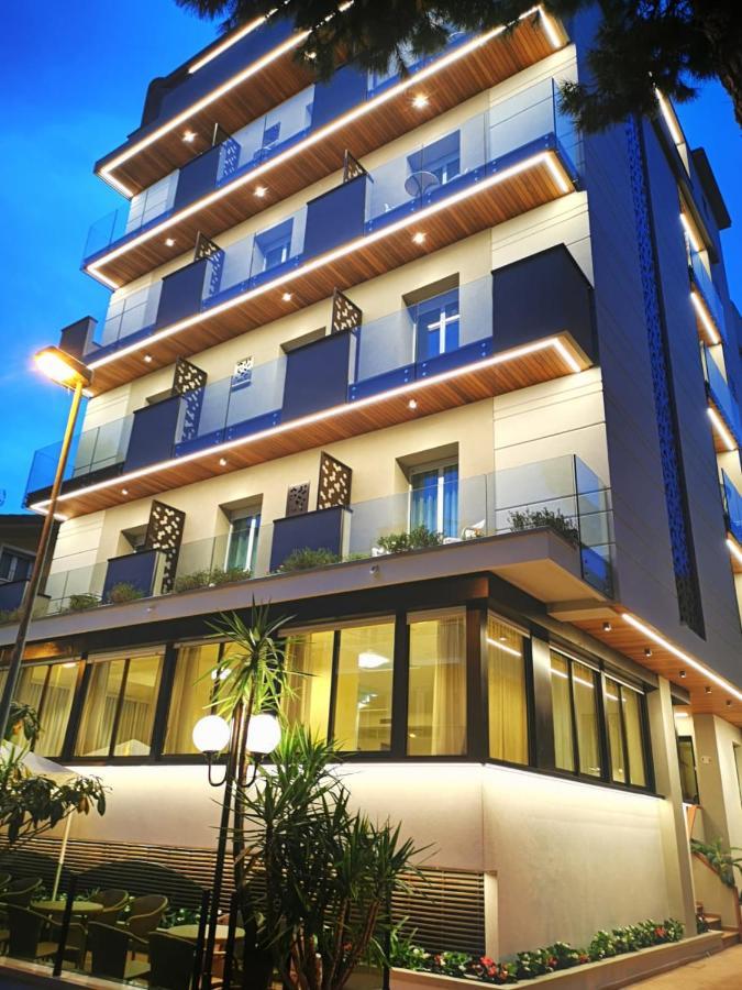 Hotel Cavalli Cattolica Exterior photo
