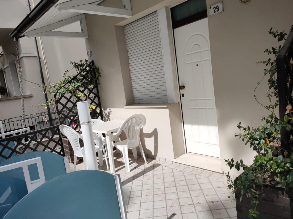 Hotel Cavalli Cattolica Exterior photo